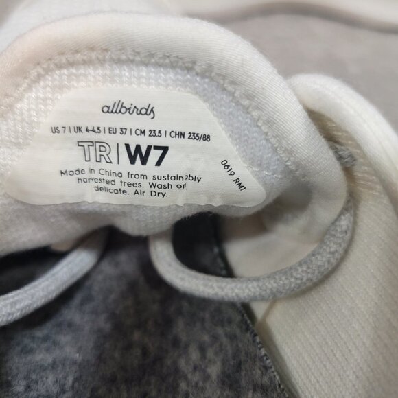 All Birds Tree Runner Women's Size US 7 White Low Top Athletic Sneakers. - Picture 9 of 9